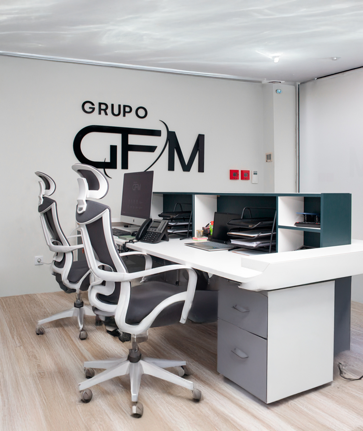 https://groupgfm.com/wp-content/uploads/2025/08/escritorio-gfm.jpg